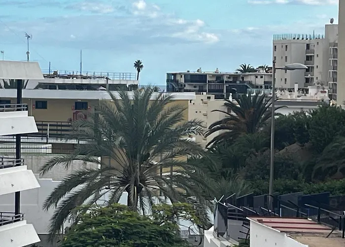 Coastal 5 Min From Pool & Quiet Complex *