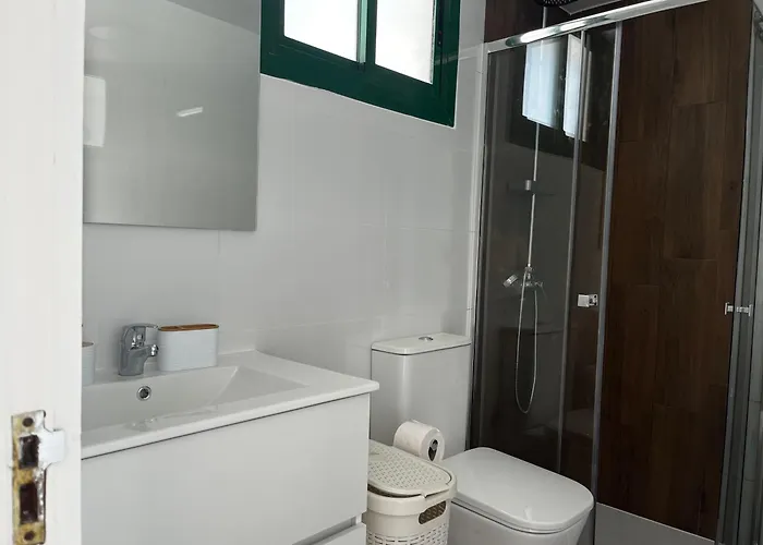 Coastal 5 Min From Pool & Quiet Complex Apartman